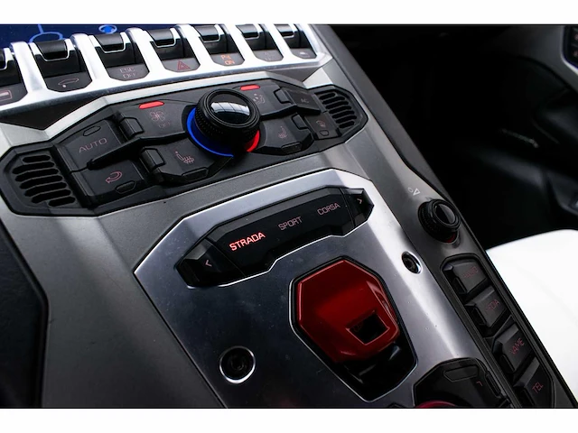 Lamborghini - aventador - 6.5 v12 lp700-4 - carbon targa dak - h-041-ts - 2016 - afbeelding 17 van  28