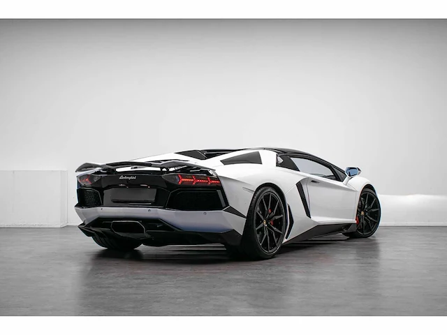 Lamborghini - aventador - 6.5 v12 lp700-4 - carbon targa dak - h-041-ts - 2016 - afbeelding 12 van  28
