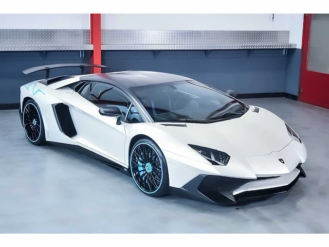Lamborghini aventador lp 750-4 sv (superveloce) 6,5l v12 (1/600) - 2016 - afbeelding 2 van  100