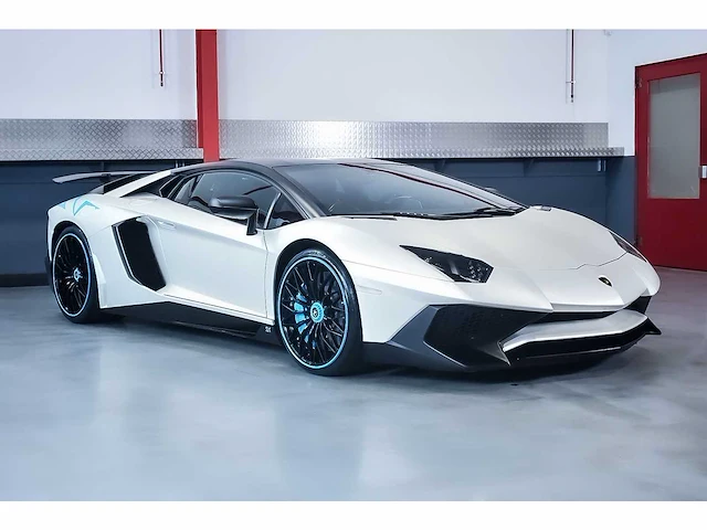 Lamborghini aventador lp 750-4 sv (superveloce) 6,5l v12 (1/600) - 2016 - afbeelding 6 van  100