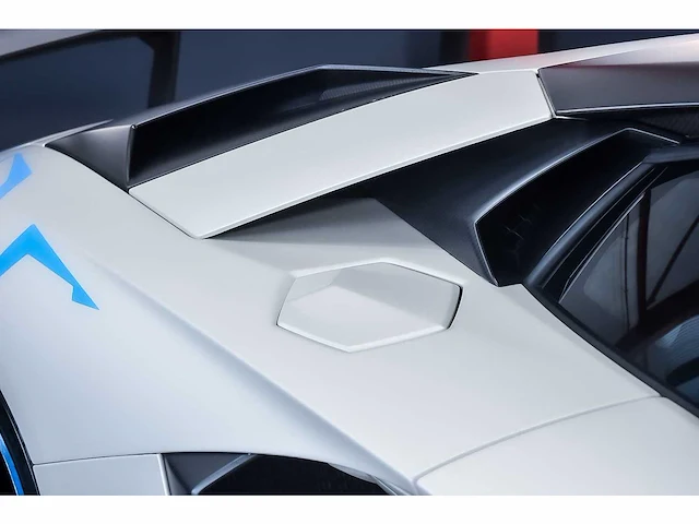 Lamborghini aventador lp 750-4 sv (superveloce) 6,5l v12 (1/600) - 2016 - afbeelding 15 van  100