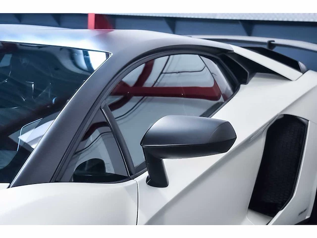 Lamborghini aventador lp 750-4 sv (superveloce) 6,5l v12 (1/600) - 2016 - afbeelding 23 van  100