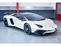 Lamborghini aventador lp 750-4 sv (superveloce) 6,5l v12 (1/600) - 2016 - afbeelding 13 van  100