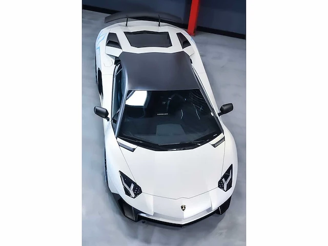 Lamborghini aventador lp 750-4 sv (superveloce) 6,5l v12 (1/600) - 2016 - afbeelding 32 van  100