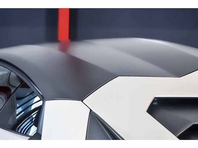 Lamborghini aventador lp 750-4 sv (superveloce) 6,5l v12 (1/600) - 2016 - afbeelding 52 van  100