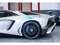 Lamborghini aventador lp 750-4 sv (superveloce) 6,5l v12 (1/600) - 2016 - afbeelding 59 van  100