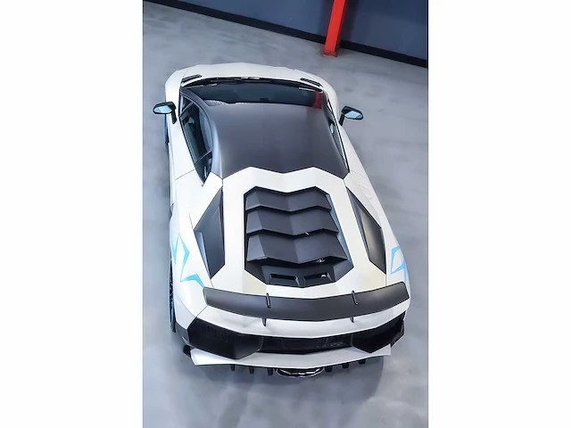 Lamborghini aventador lp 750-4 sv (superveloce) 6,5l v12 (1/600) - 2016 - afbeelding 64 van  100