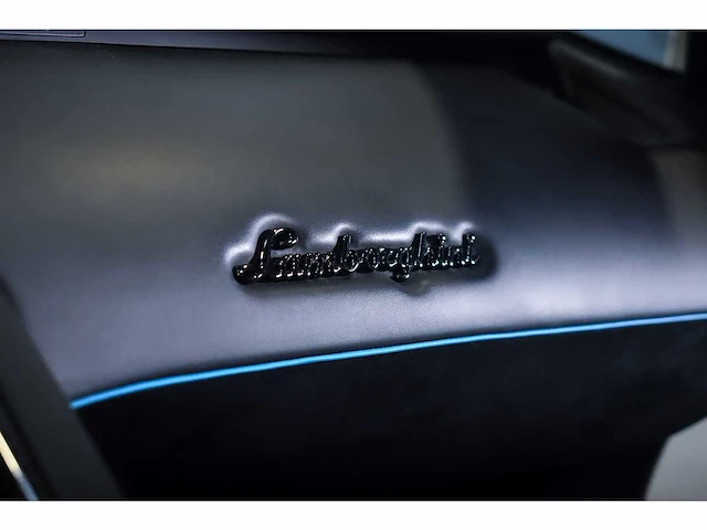 Lamborghini aventador lp 750-4 sv (superveloce) 6,5l v12 (1/600) - 2016 - afbeelding 86 van  100