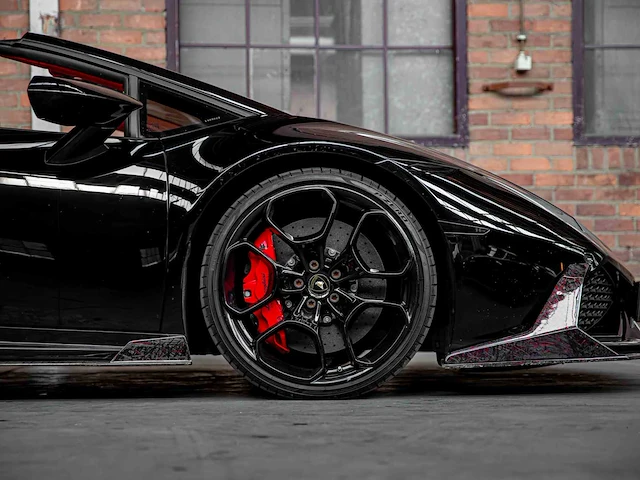 Lamborghini huracan spyder 5.2l v10 lp610-4 610pk 2016 - afbeelding 9 van  92