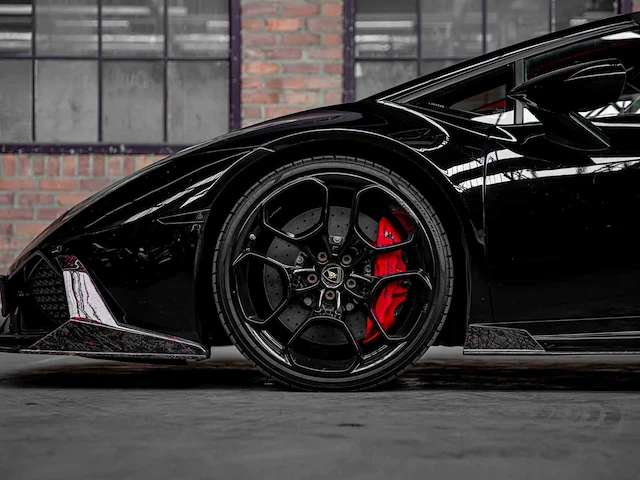 Lamborghini huracan spyder 5.2l v10 lp610-4 610pk 2016 - afbeelding 28 van  92