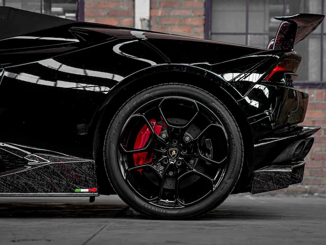 Lamborghini huracan spyder 5.2l v10 lp610-4 610pk 2016 - afbeelding 29 van  92