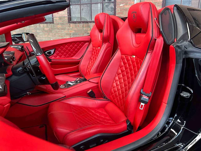 Lamborghini huracan spyder 5.2l v10 lp610-4 610pk 2016 - afbeelding 68 van  92