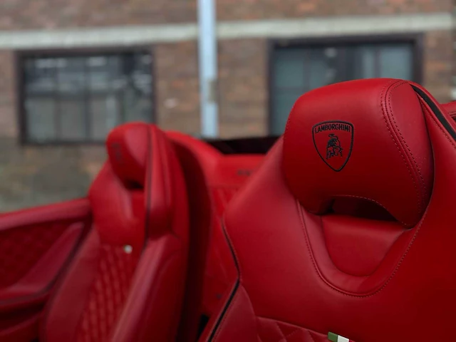 Lamborghini huracan spyder 5.2l v10 lp610-4 610pk 2016 - afbeelding 74 van  92