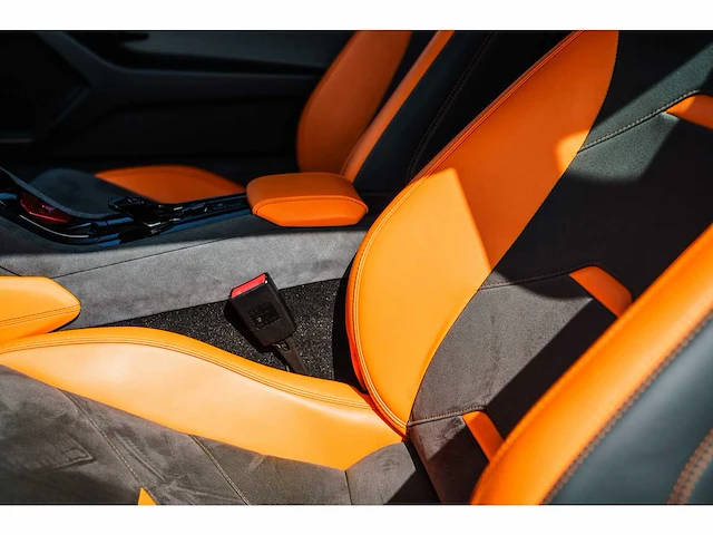 Lamborghini huracan 'tecnica' coupe 5,2l v10 - 2024 - afbeelding 7 van  133