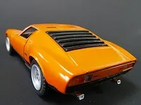 Lamborghini miura p400sv (1971) oranje - afbeelding 3 van  5