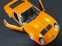 Lamborghini miura p400sv (1971) oranje - afbeelding 5 van  5