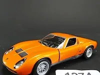Lamborghini miura p400sv (1971) oranje - afbeelding 1 van  5