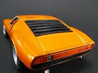 Lamborghini miura p400sv (1971) oranje - afbeelding 3 van  5