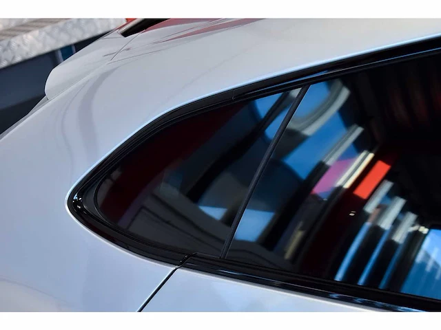 Lamborghini urus suv 4,0l v8 - 2022 - afbeelding 7 van  100