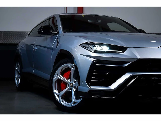 Lamborghini urus suv 4,0l v8 - 2022 - afbeelding 21 van  100