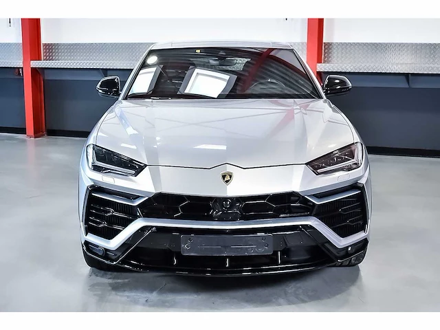 Lamborghini urus suv 4,0l v8 - 2022 - afbeelding 13 van  100