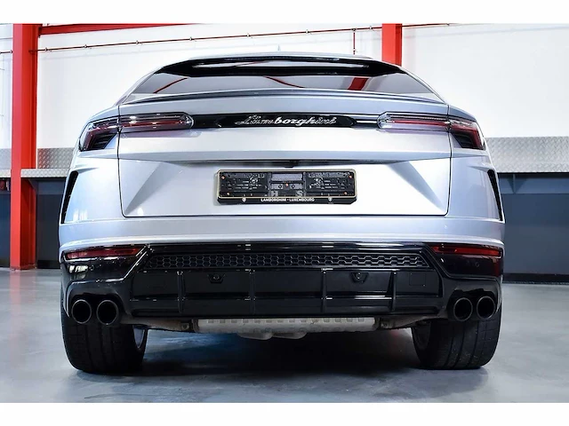 Lamborghini urus suv 4,0l v8 - 2022 - afbeelding 31 van  100