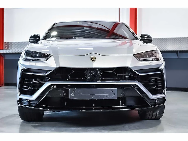 Lamborghini urus suv 4,0l v8 - 2022 - afbeelding 24 van  100