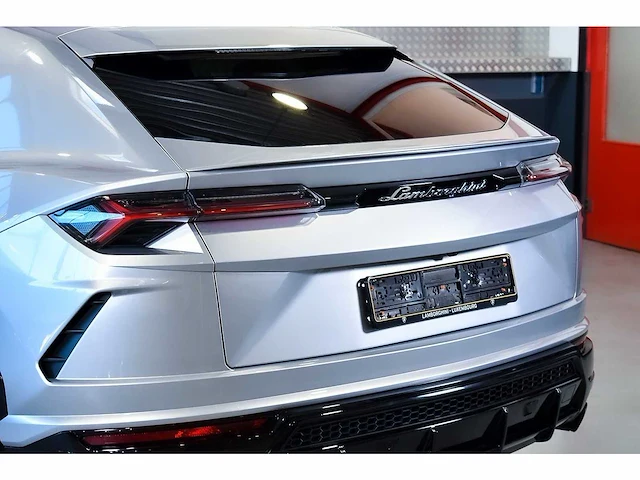Lamborghini urus suv 4,0l v8 - 2022 - afbeelding 39 van  100