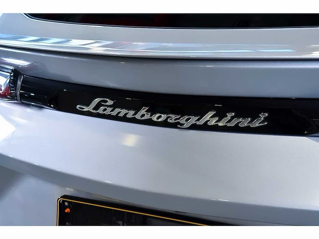 Lamborghini urus suv 4,0l v8 - 2022 - afbeelding 42 van  100