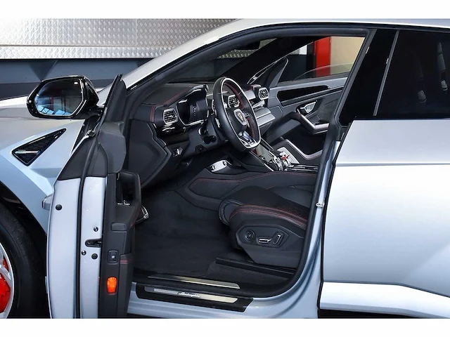 Lamborghini urus suv 4,0l v8 - 2022 - afbeelding 50 van  100