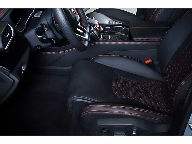 Lamborghini urus suv 4,0l v8 - 2022 - afbeelding 52 van  100