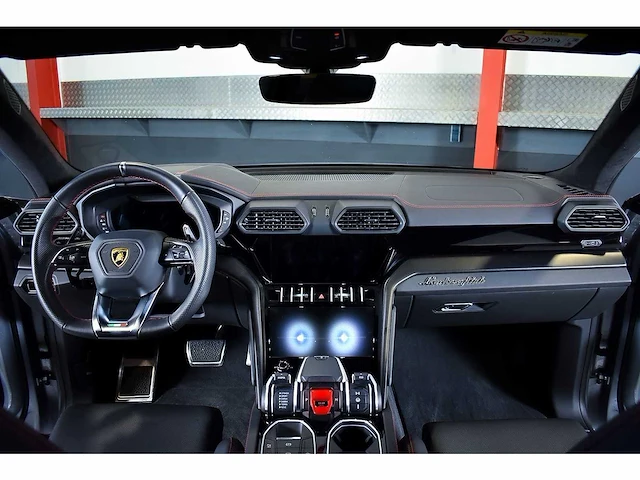 Lamborghini urus suv 4,0l v8 - 2022 - afbeelding 61 van  100
