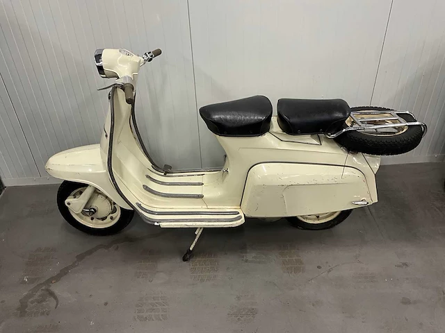 Lambretta - 100 - motorscooter - afbeelding 1 van  14