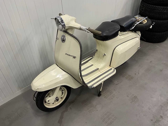 Lambretta - 100 - motorscooter - afbeelding 7 van  14