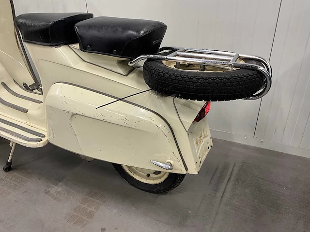 Lambretta - 100 - motorscooter - afbeelding 9 van  14