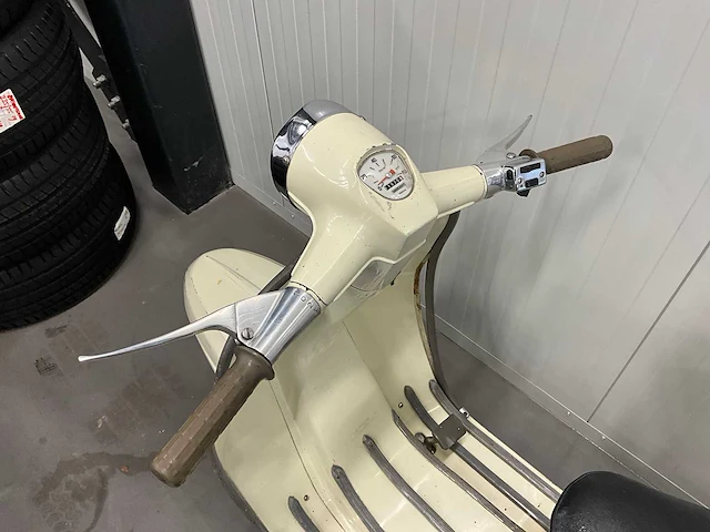 Lambretta - 100 - motorscooter - afbeelding 10 van  14