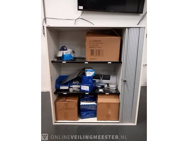 Lameldeur kast met inhoud - afbeelding 5 van  5
