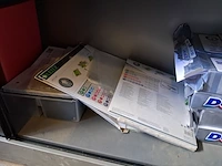 Lameldeurkast met inhoud ahrend - afbeelding 3 van  11