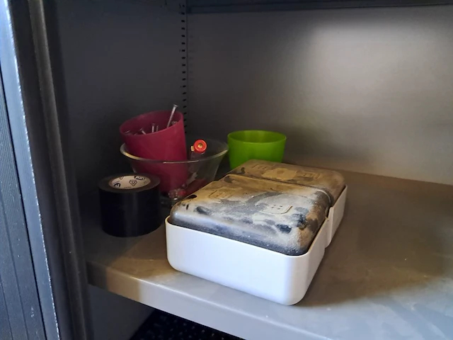 Lameldeurkast met inhoud ahrend - afbeelding 6 van  11