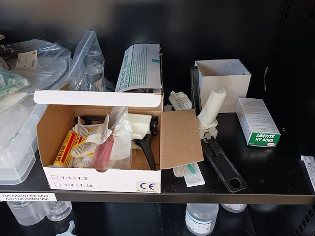 Lameldeurkast met inhoud | locatie roden - afbeelding 2 van  15
