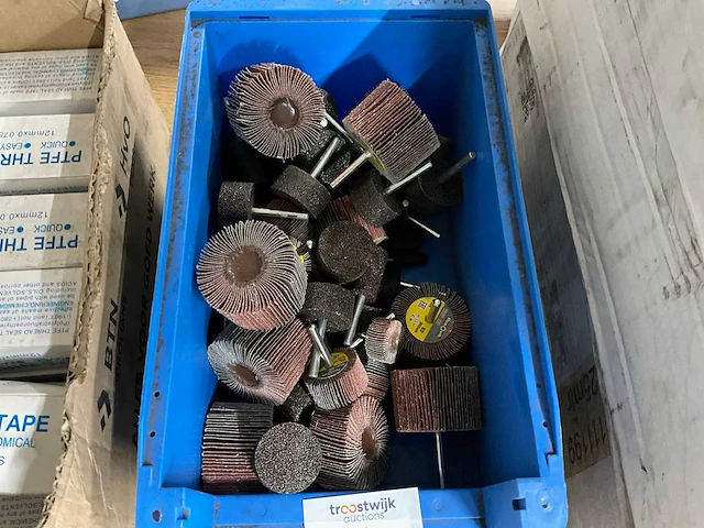 Lamellen schuurwielen - afbeelding 1 van  3