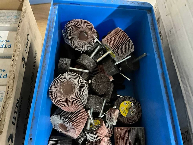 Lamellen schuurwielen - afbeelding 3 van  3