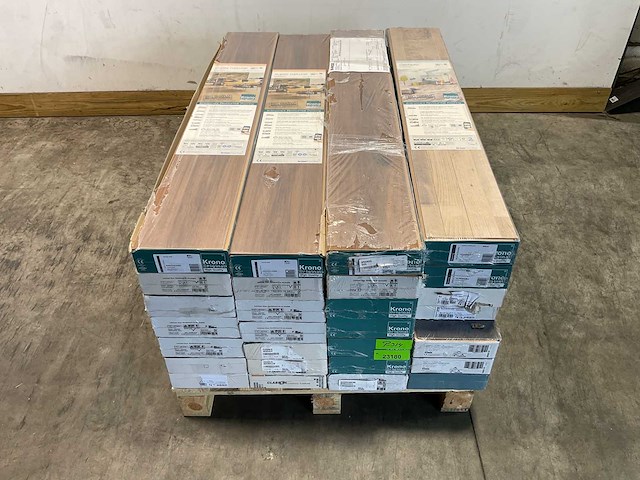 Laminaat – diverse soorten, ca. 62m² - afbeelding 1 van  12