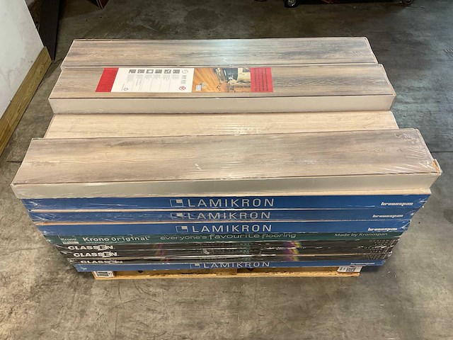 Laminaat – diverse soorten, ca. 77m² - afbeelding 12 van  18