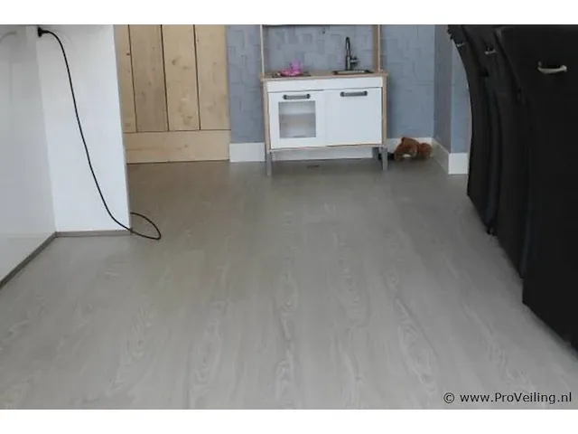 Laminaat vloer eiken design 81,78 m2 28 pak - afbeelding 5 van  5