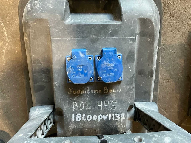 Lamp met 2x 230v aansluiting (3x) - afbeelding 5 van  6