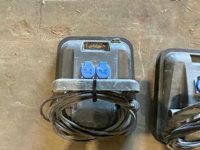 Lamp met 2x 230v aansluiting (3x) - afbeelding 6 van  6