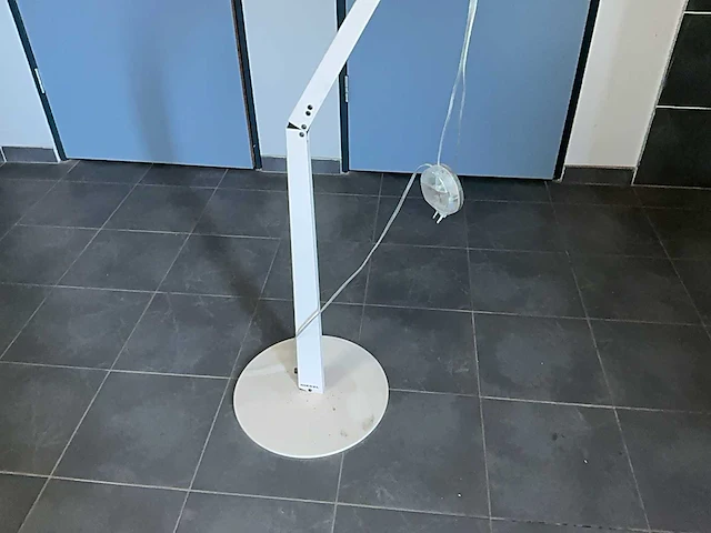 Lamp - afbeelding 3 van  7