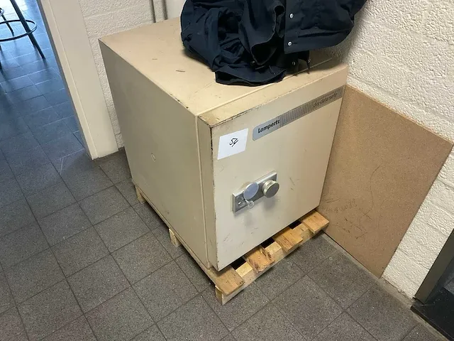 Lampertz dis data safe kluis - afbeelding 1 van  4