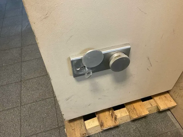Lampertz dis data safe kluis - afbeelding 2 van  4